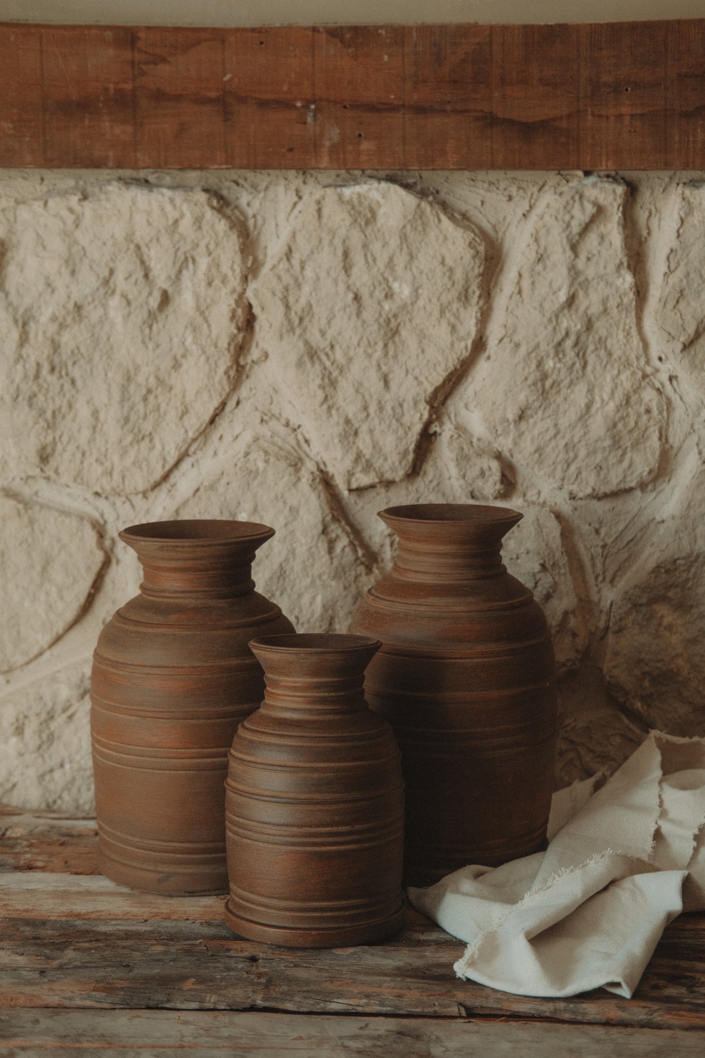 Musk vase- Brown