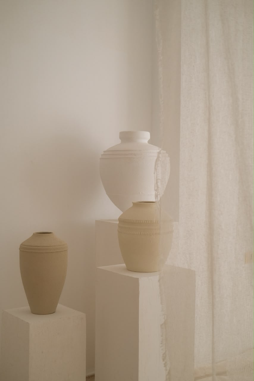 Camelia vase