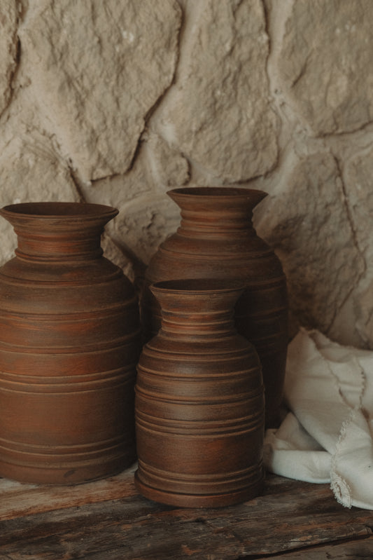 Musk vase- Brown